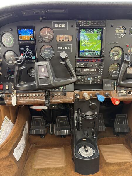 Cessna Tr182 Skylane thumbnail 9