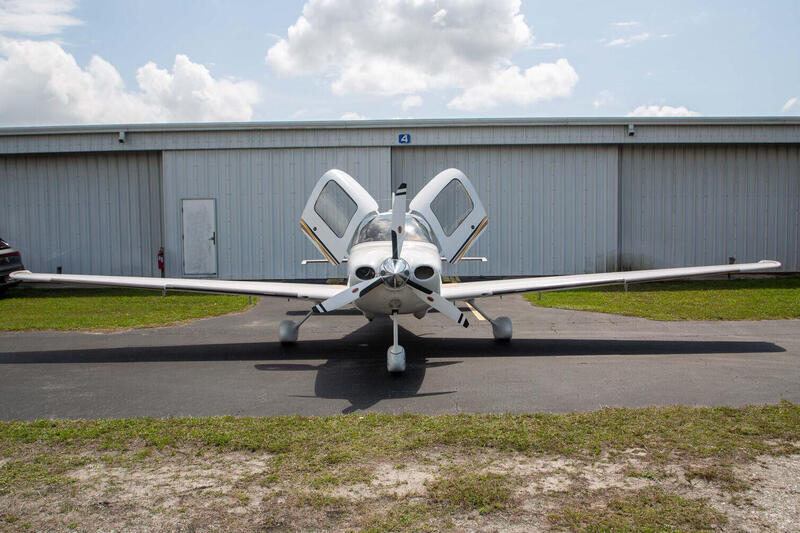 1990 Cirrus Sr22 G2 thumbnail 3