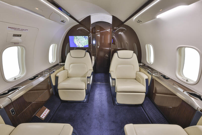 Bombardier Challenger 350 thumbnail 11