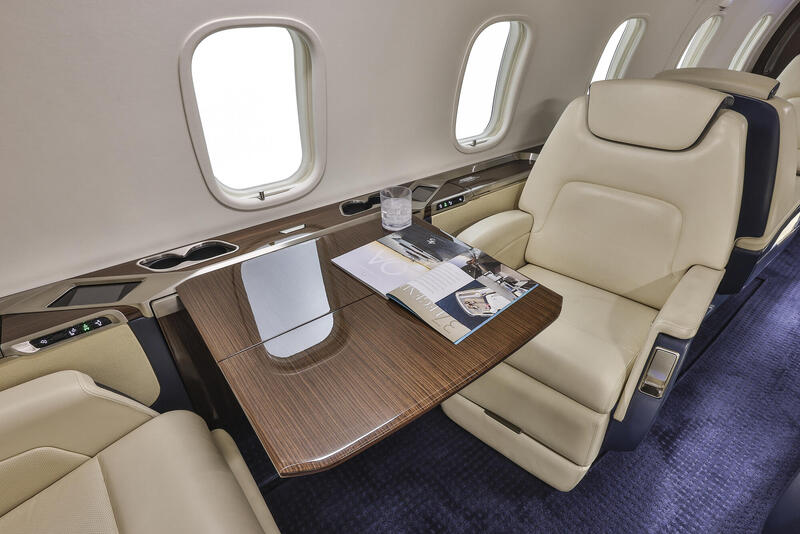 Bombardier Challenger 350 thumbnail 12
