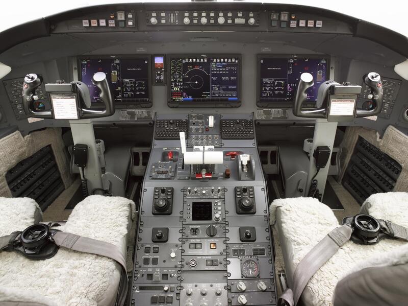 Bombardier Challenger 604 Cl 604 thumbnail 4