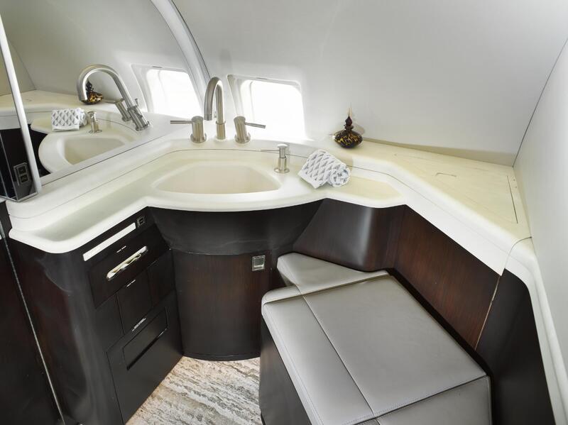 Bombardier Challenger 604 Cl 604 thumbnail 18