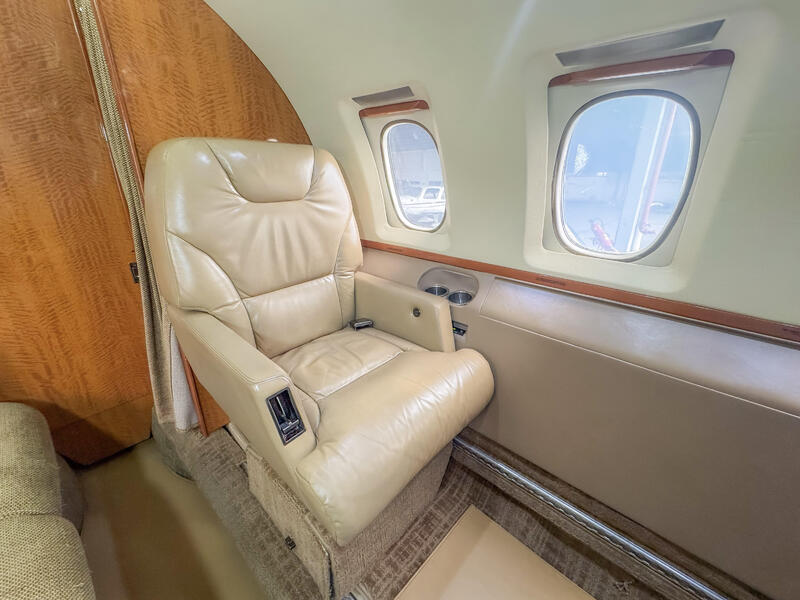 Hawker 800a thumbnail 12