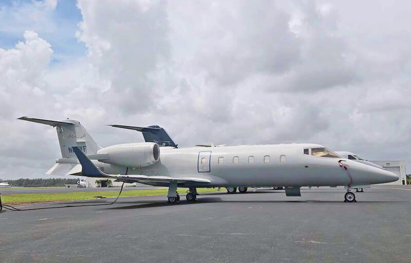 Learjet 60se thumbnail 2