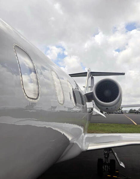 Learjet 60se thumbnail 4