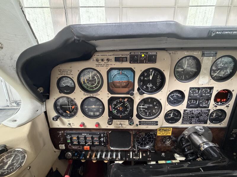 Beechcraft A36tc Bonanza thumbnail 42