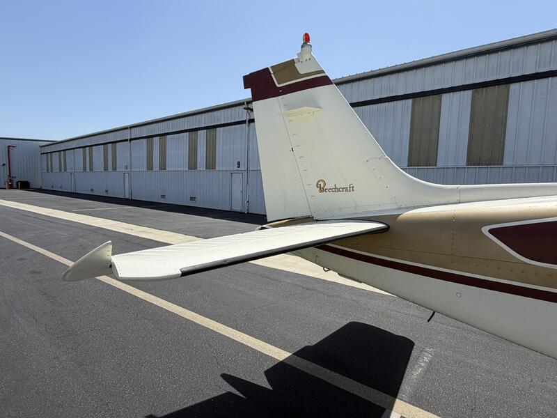 Beechcraft A36tc Bonanza thumbnail 16