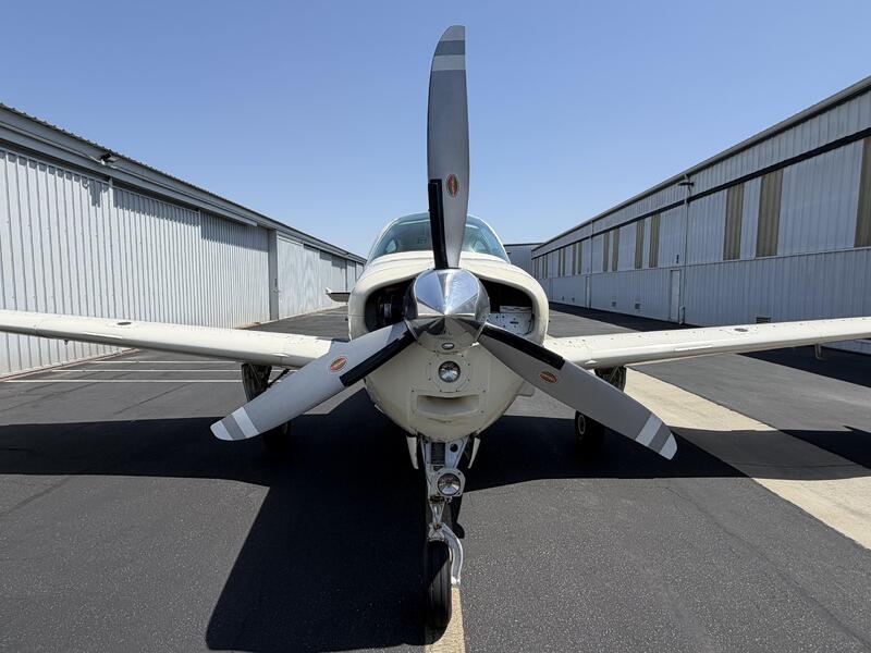 Beechcraft A36tc Bonanza thumbnail 27