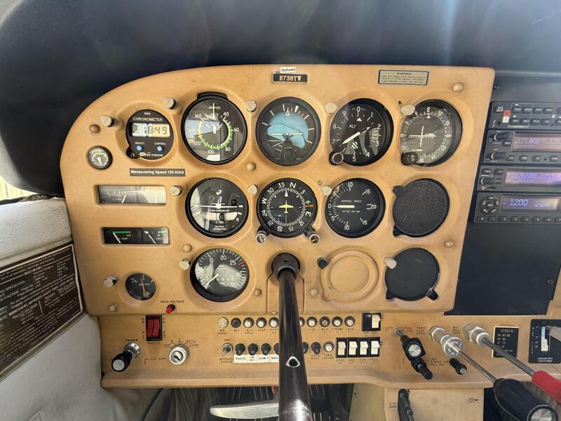 Cessna 172n Skyhawk thumbnail 39