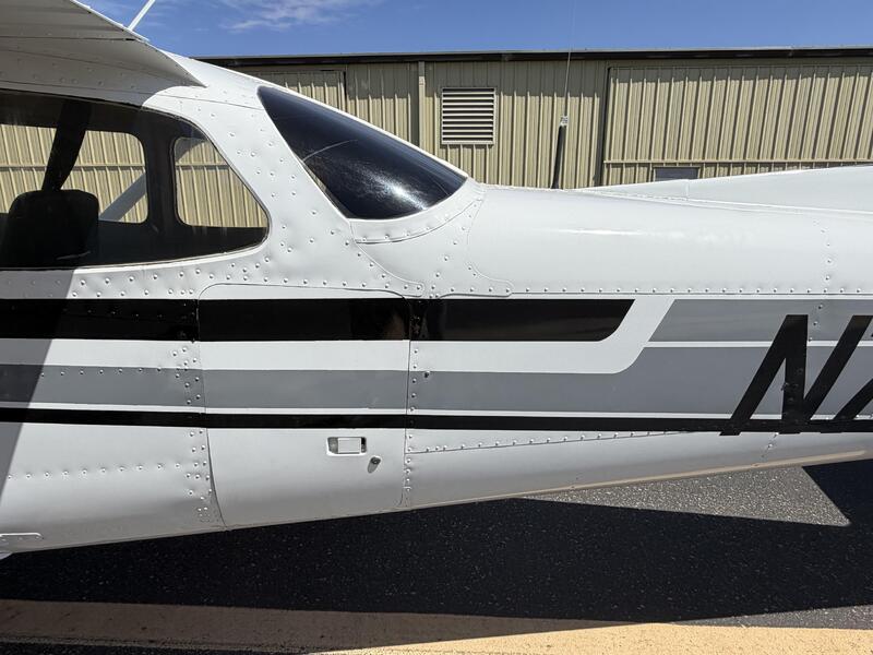 Cessna 172n Skyhawk thumbnail 11