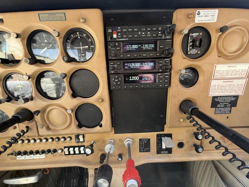 Cessna 172n Skyhawk thumbnail 40