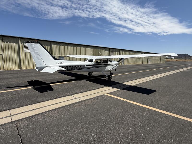 Cessna 172n Skyhawk thumbnail 18