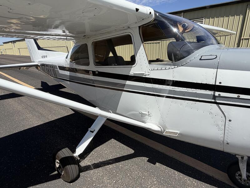 Cessna 172n Skyhawk thumbnail 27