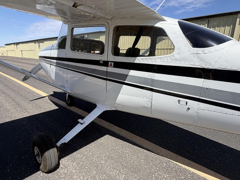 Cessna 172n Skyhawk thumbnail 10