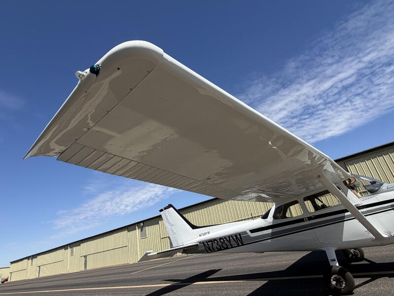 Cessna 172n Skyhawk thumbnail 26