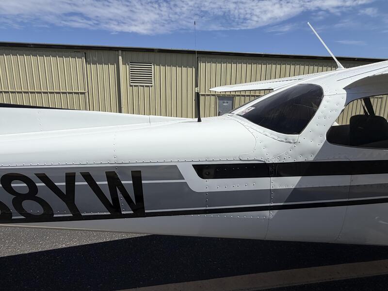 Cessna 172n Skyhawk thumbnail 22
