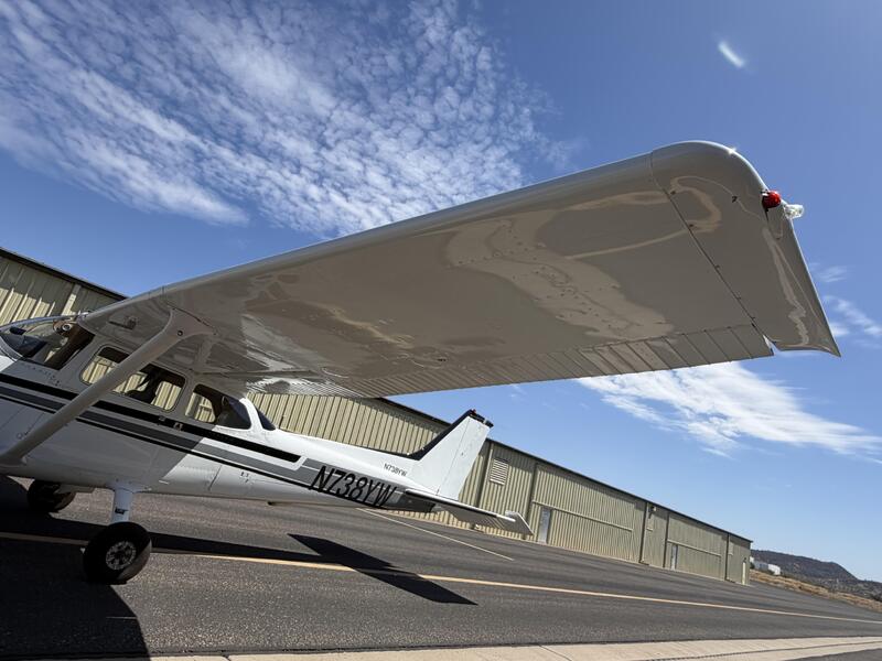 Cessna 172n Skyhawk thumbnail 5