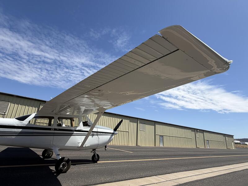 Cessna 172n Skyhawk thumbnail 24
