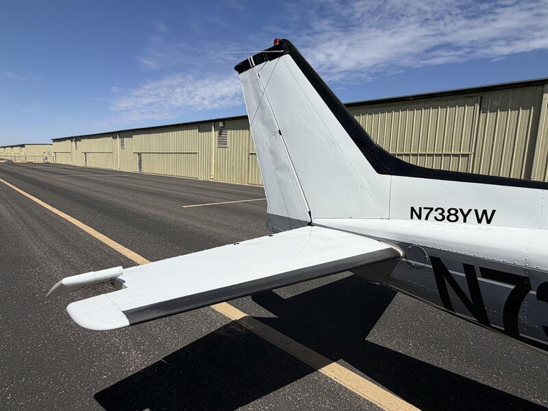Cessna 172n Skyhawk thumbnail 20