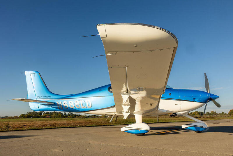 2015 Cirrus SR22T G6 4