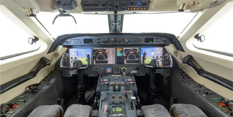Gulfstream G550 thumbnail 3