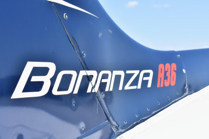 Beechcraft A36 Bonanza thumbnail 12