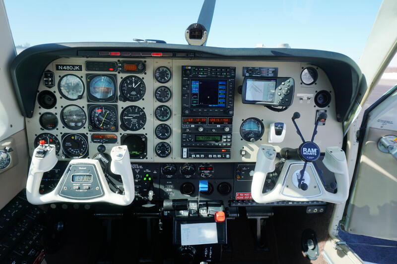 Beechcraft A36 Bonanza thumbnail 22