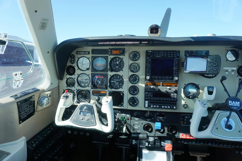 Beechcraft A36 Bonanza thumbnail 27