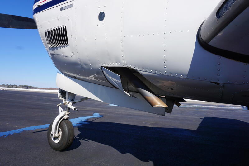 Beechcraft A36 Bonanza thumbnail 17