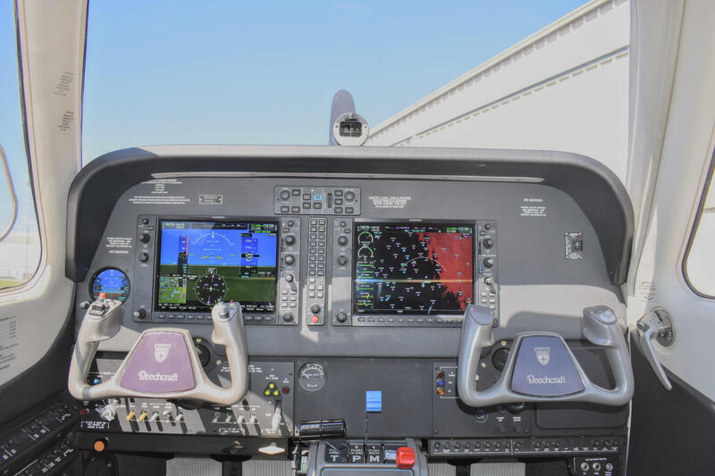 Beechcraft G36 Bonanza thumbnail 13