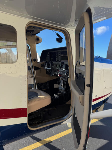 Cessna T206h thumbnail 7