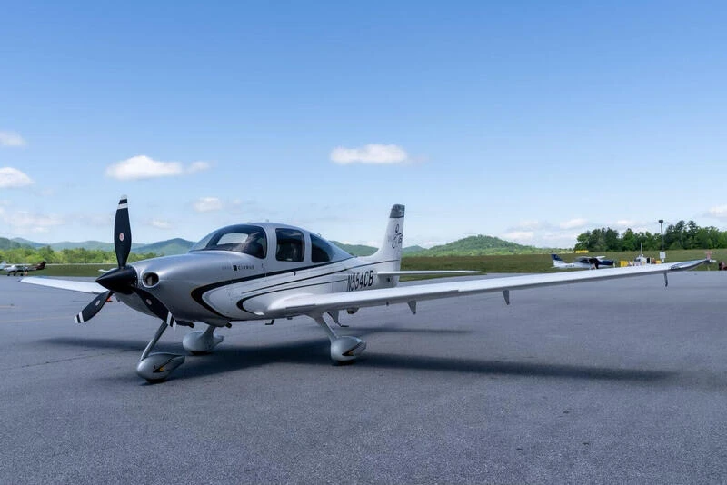 2010 Cirrus SR22 G3 3