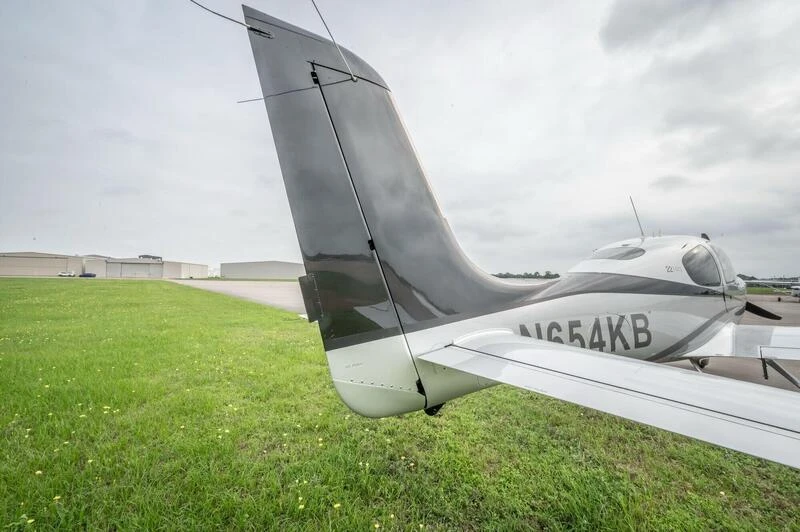 2014 Cirrus SR22 G5 3