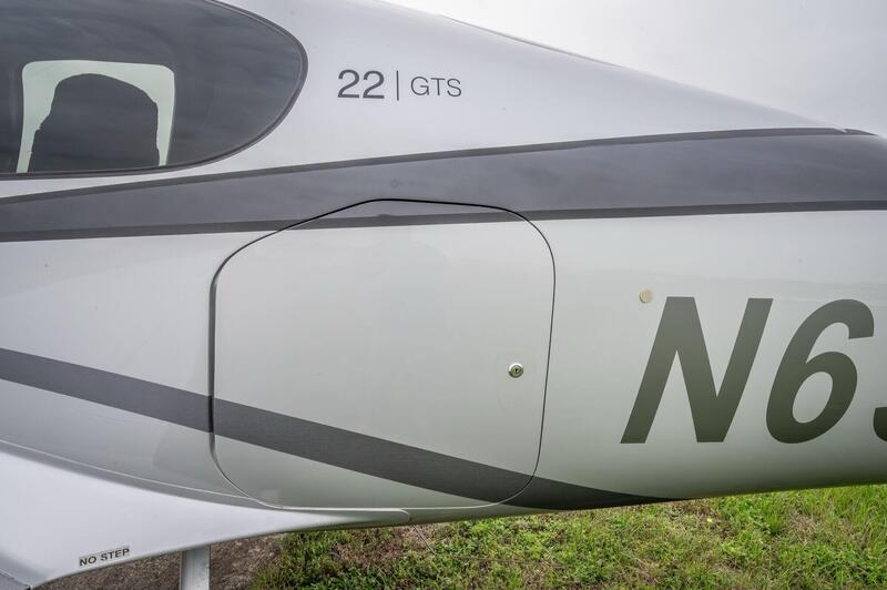 2014 Cirrus SR22 G5 4