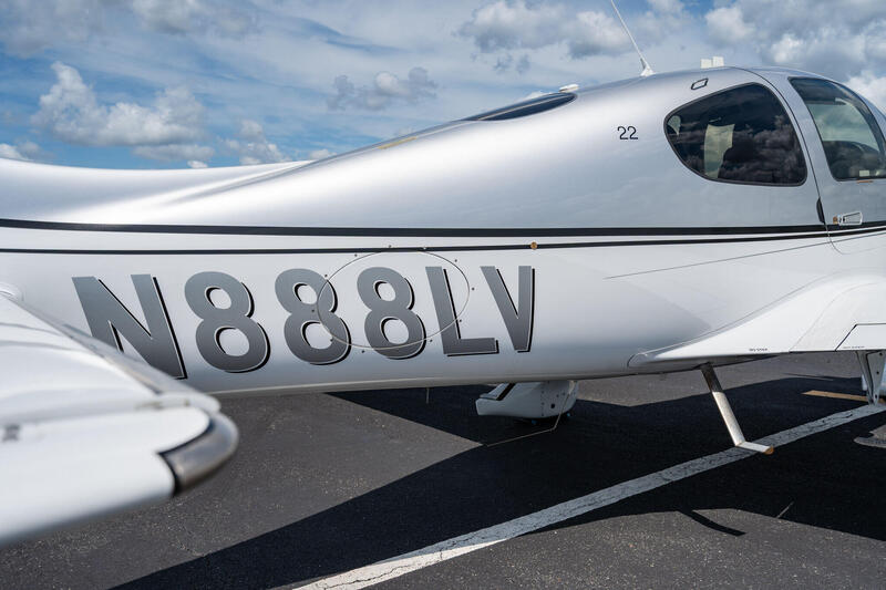 2016 Cirrus SR22 G5 4