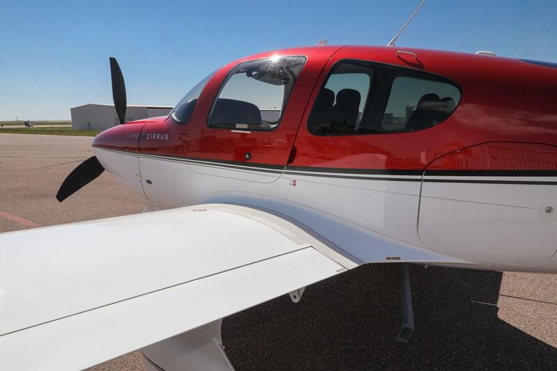 2010 Cirrus SR22 TN G3 4