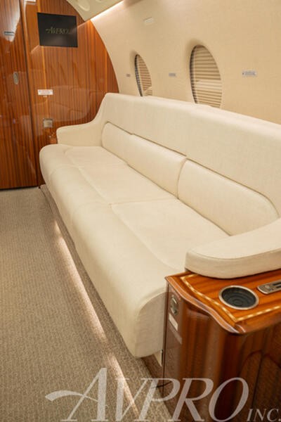 Gulfstream G200 thumbnail 20