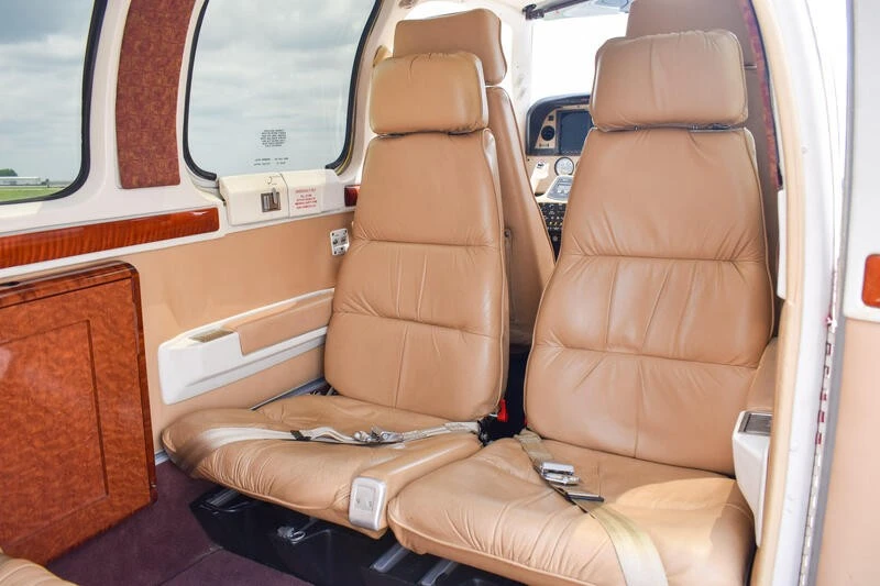 2001 Beechcraft A36 Bonanza 3