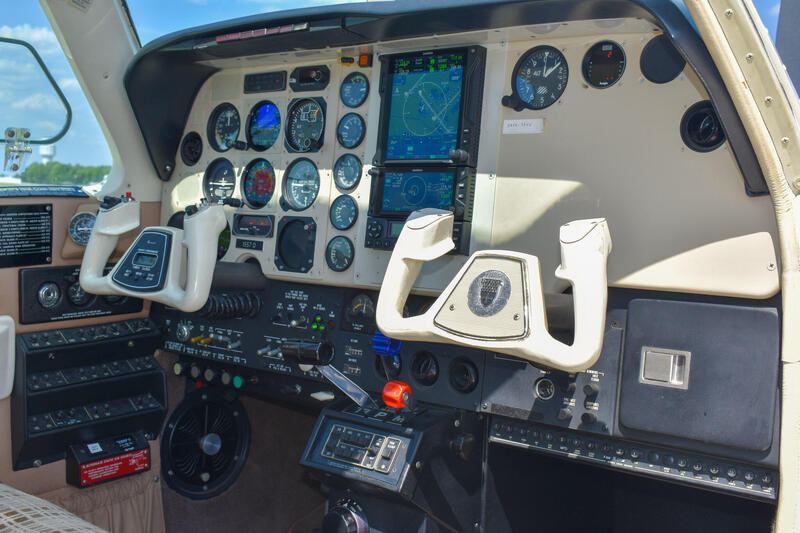 Beechcraft B36tc Bonanza thumbnail 13
