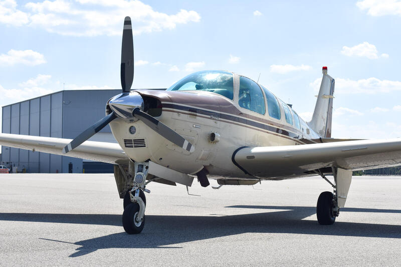 Beechcraft B36tc Bonanza thumbnail 4
