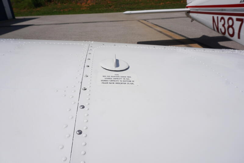 Piper Pa 28r 201t Turbo Arrow Iii thumbnail 33