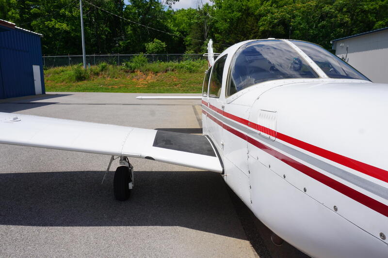 Piper Pa 28r 201t Turbo Arrow Iii thumbnail 17
