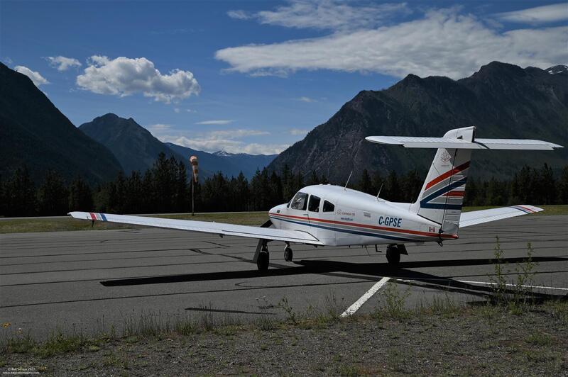 1981 Piper PA-28RT-201T Turbo Arrow IV 4