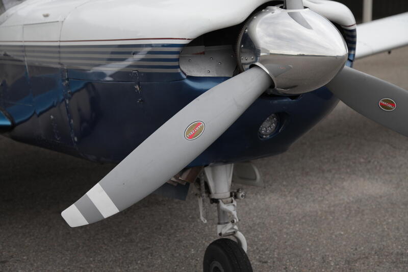 1976 Piper PA-32R-300 Lance 4