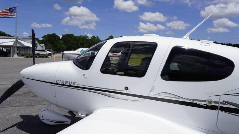 2006 Cirrus SR22 G2 4