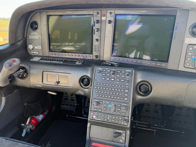 2021 Cirrus SR22 G6 4