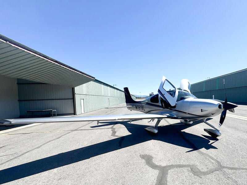 2015 Cirrus SR22T G5 4