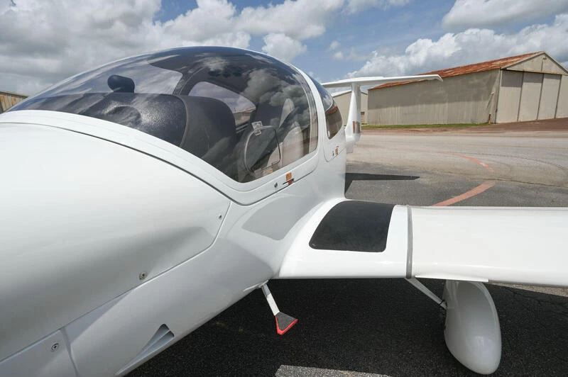 2003 Diamond DA40 3