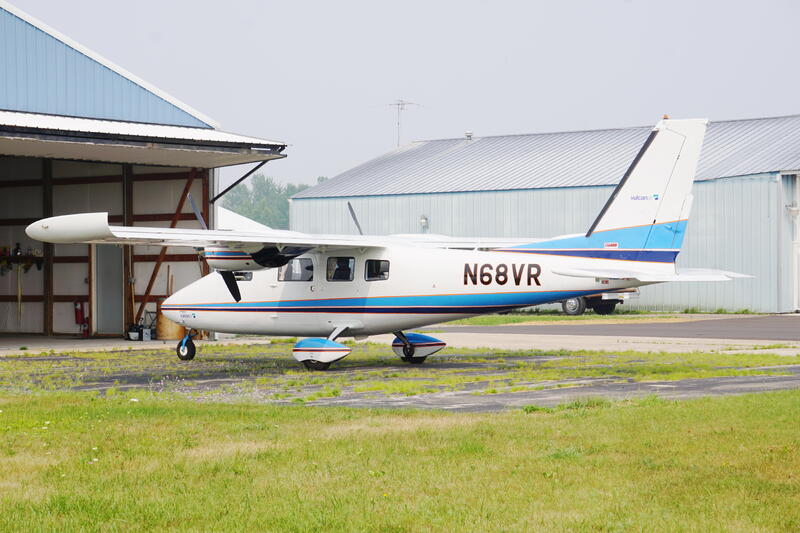 2004 Vulcanair P.68C 5