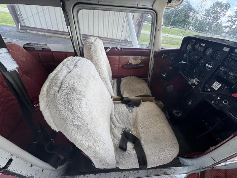 1974 Cessna 172M Skyhawk 4
